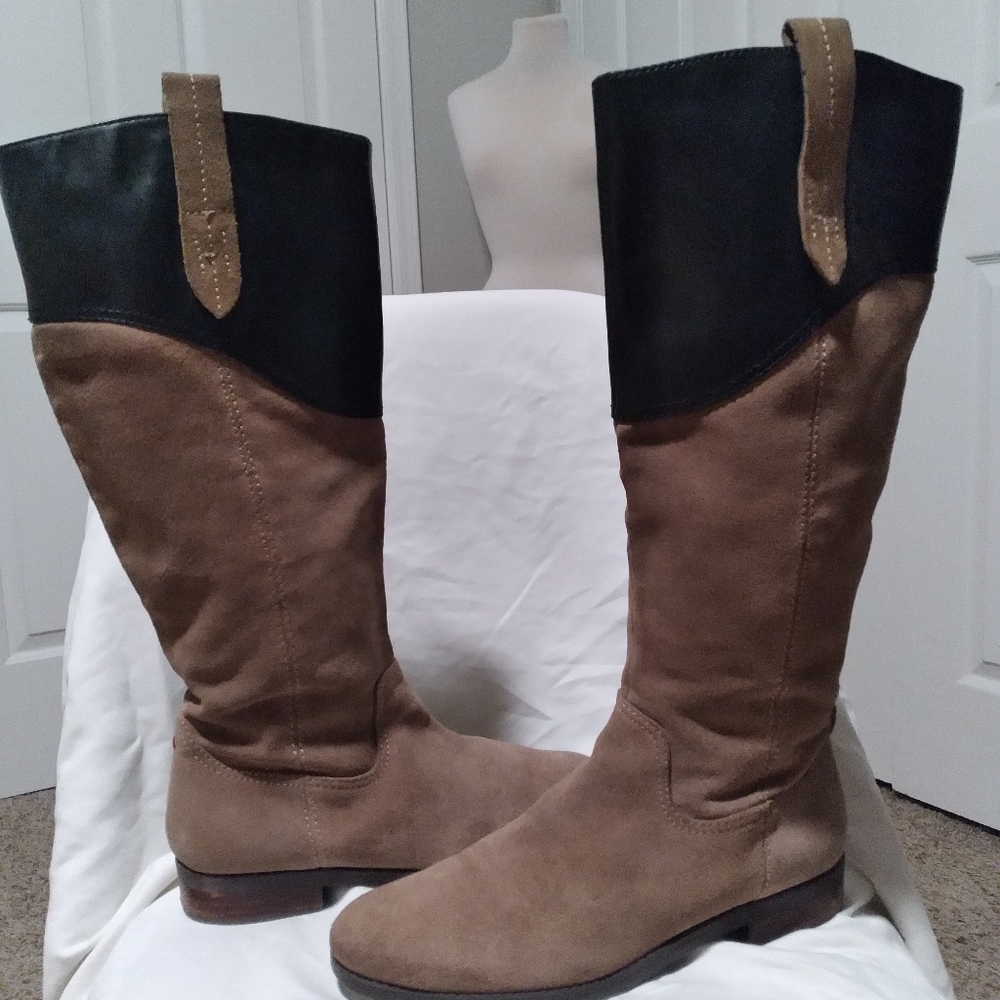Tommy Hilfiger Women's Koala and Black Devin Riding Boot Size 8M